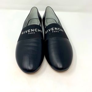 GIVENCHYBedford Logo Leather Smoking Slipper Flat.